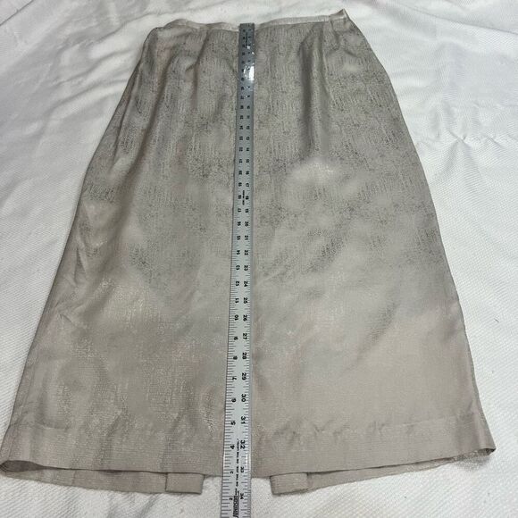 Papell Silver Pearl Studded Blazer Skirt 2 Piece Set Women’s 100% Silk Career - Picture 11 of 12